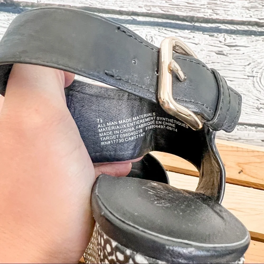 Mossimo black faux snakeskin wedges